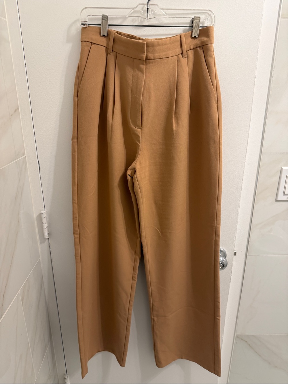 Abercrombie & Fitch Tailored Wide-Leg Trousers in Tan